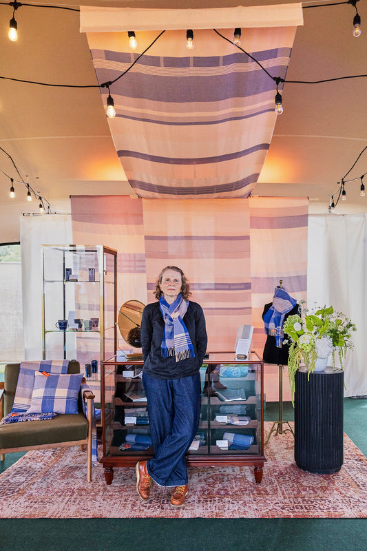 FT x Nikkei - Pink Scarf