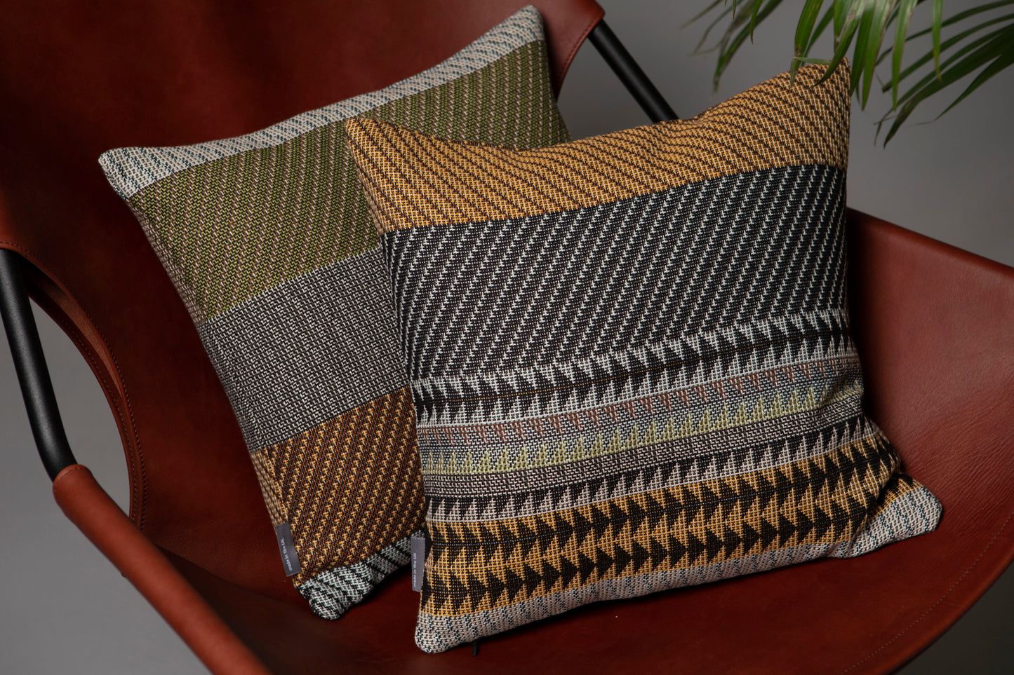 Nero Cushion