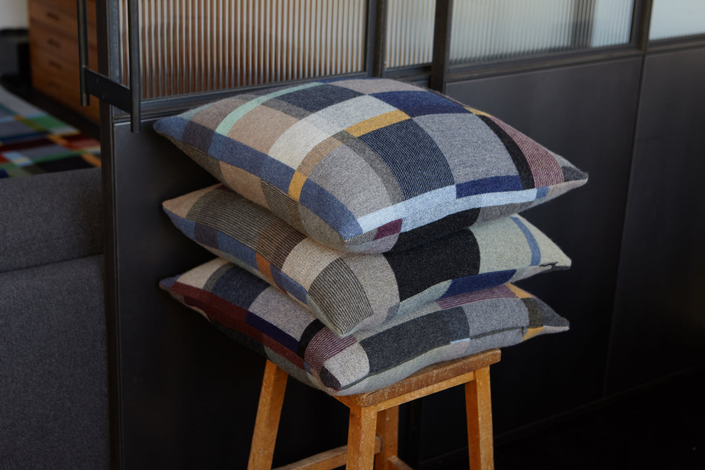 Erno Cushion