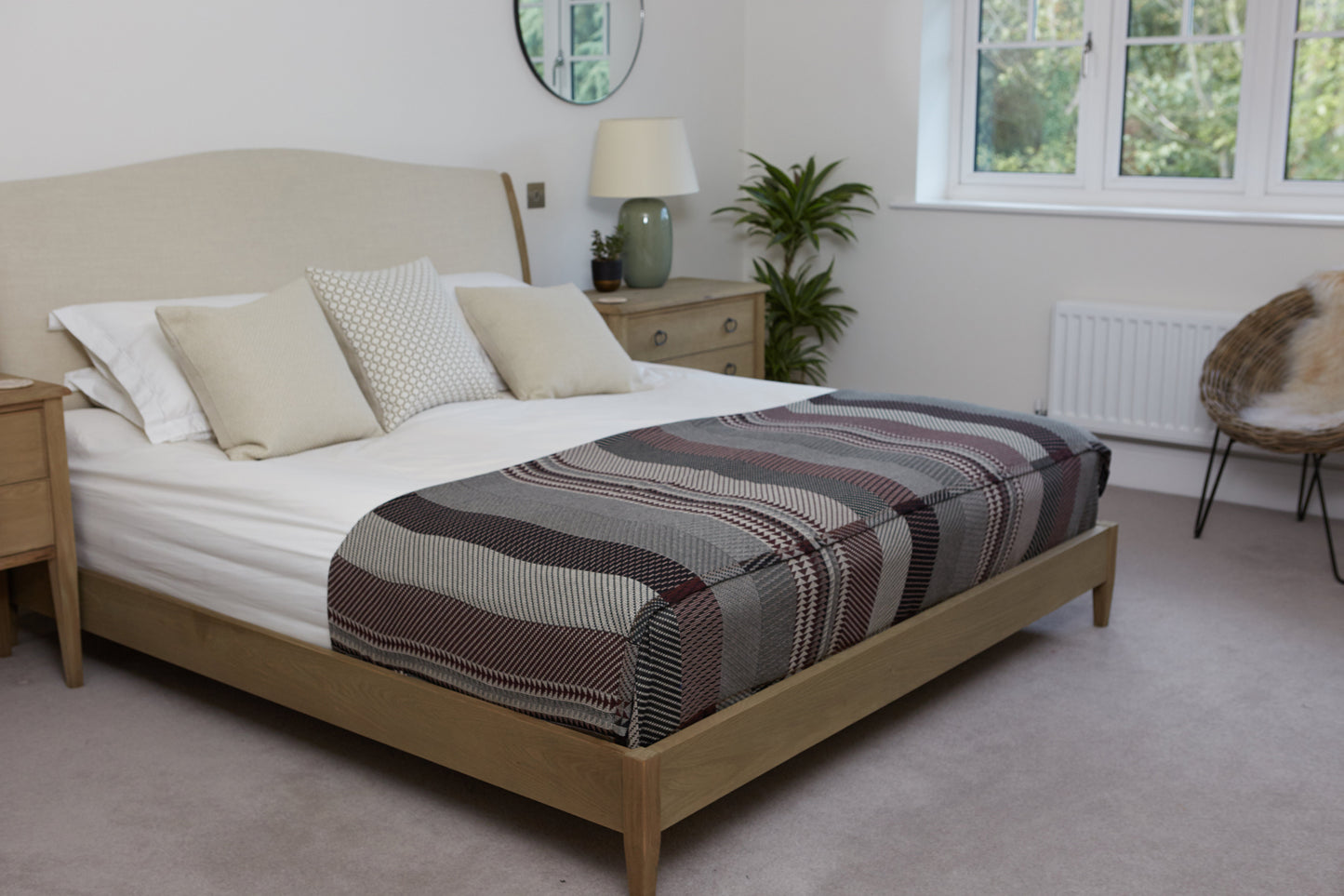 Vinaccia Throw